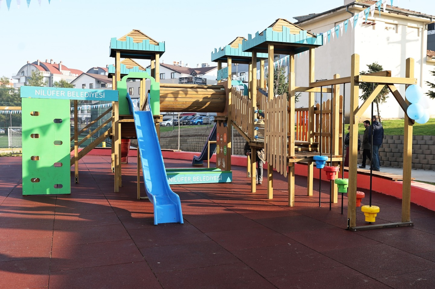gjk-i678a5728125e3.jpg