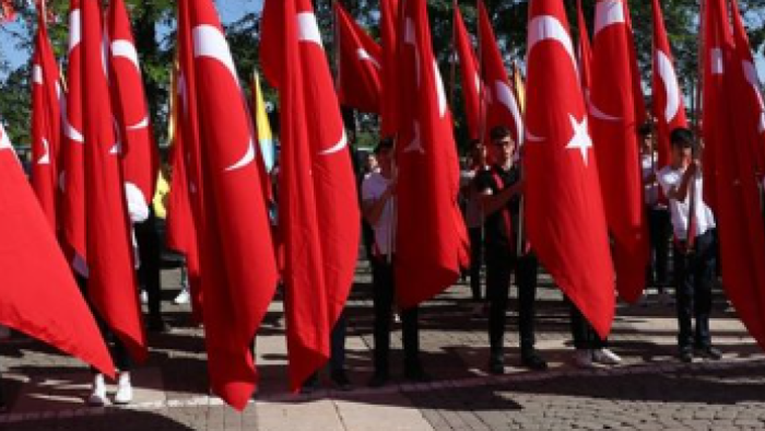 19 Mayıs Coşkusu Yurdu Sardı: Anıtkabir'den İzmir'e, Samsun'dan Edirne'ye Bayram Sevinci