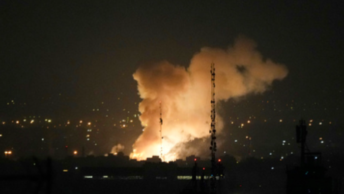 İsrail, İran'a Kapsamlı Hava Saldırıları Düzenledi: Üst Düzey Komutanlar Hayatını Kaybetti, Nükleer Tesis Vuruldu