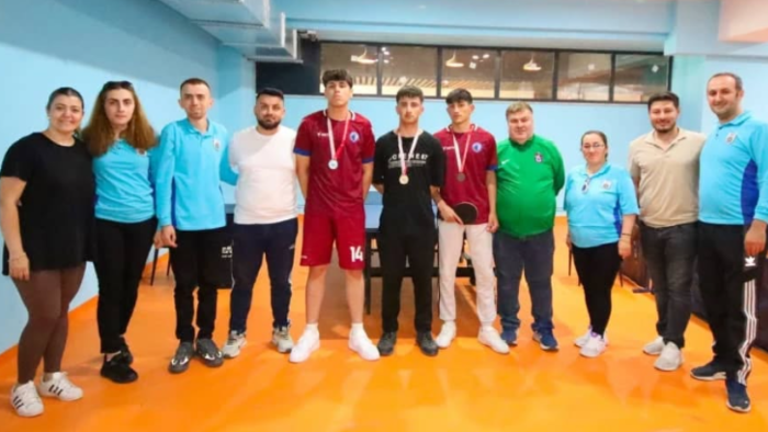 Artvin Gençlik Haftası Masa Tenisi Turnuvası Coşkuyla Tamamlandı