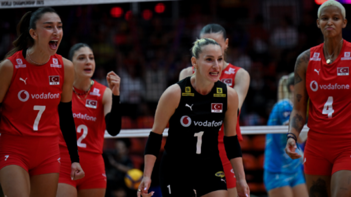 Filenin Sultanları Set Vermeden Çeyrek Finalde!