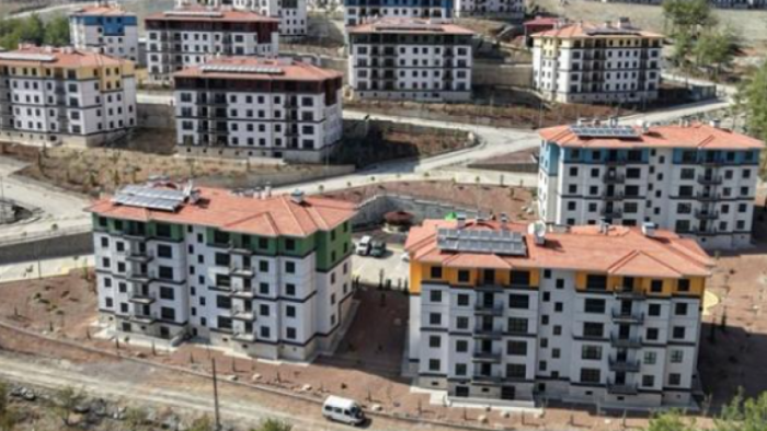 Deprem Bölgesini Ayağa Kaldıracak Afet Yeniden İmar Fonu Faaliyete Geçti: İlk Finansman 485 Milyon Euro