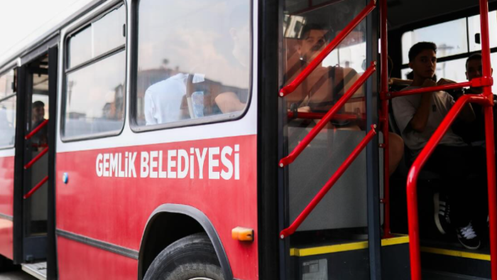 Gemlik Belediyesi Gençlik Yaz Kampı Başladı: İlk Grup Öğrenciler Yola Çıktı