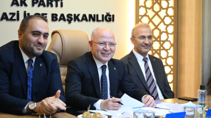 Ak Parti Bursa İl Başkanı Davut Gürkan: "Yeniden, Yeni Hedefler İçin Çalışmaya Devam Ediyoruz!"