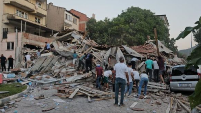 Balıkesir Sındırgı'da 6.1 Büyüklüğünde Deprem