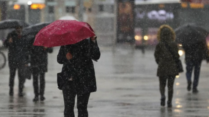 Hafta Sonu Hava Durumu: Yağmur Yüzünü Gösterecek, Kıyı Şehirleri Sıcak Kalacak