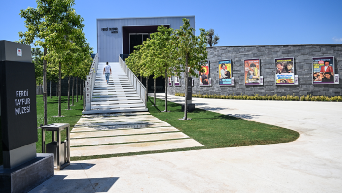 Ferdi Tayfur Sanat Merkezi ve Müzesi Adana'da Ziyarete Açılıyor
