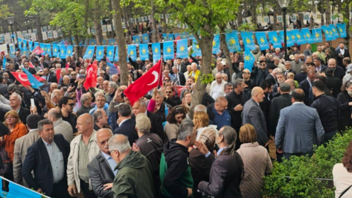 İYİ Parti'den Ankara Lozan Parkı'nda 'Milletle Birlikte' Grup Toplantısı: "Türk Milleti Yalnız Değil!"