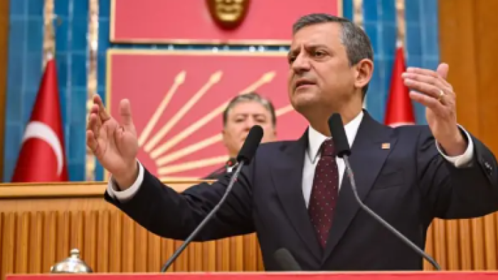 Özel'den İBB Operasyonuna Sert Tepki: "Milletin İradesine ve İstanbul'un Rantına Çökmek İstiyorlar!"