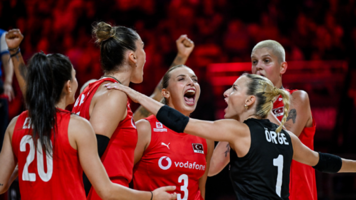 Voleybol: Filenin Sultanları Dünya Şampiyonası'na Galibiyetle Başladı