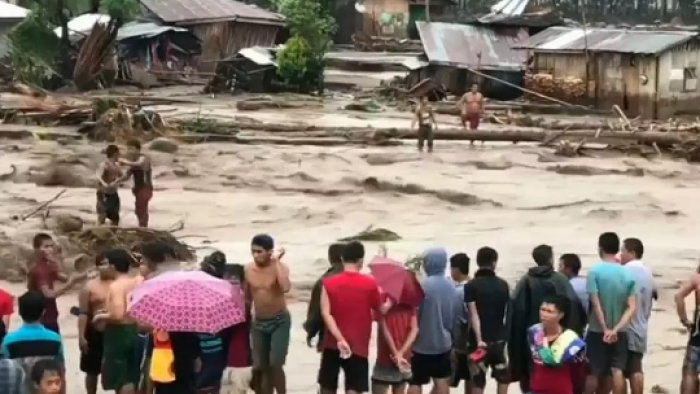 Filipinler'deki heyelanda ölü sayısı 37'ye yükseldi, 63 kişi kayıp