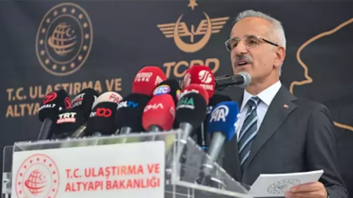 Yasaklardan değil, özgürlüklerden yanayız