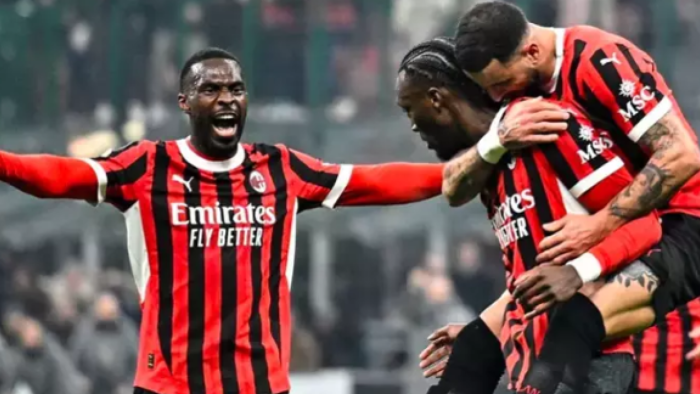 İtalya Kupası Çeyrek Finali: Milan, Roma'yı 3-1 Geçerek Yarı Finale Yükseldi