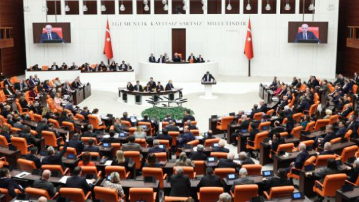 TBMM'de 2025'in İlk Gündemi: Yeni Anayasa Çalışmaları