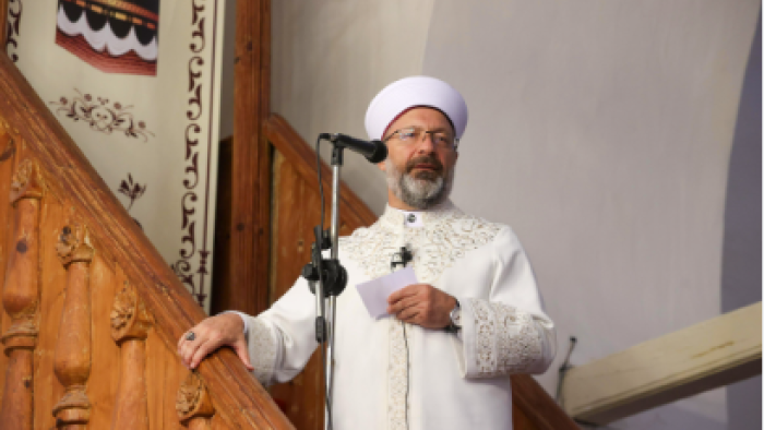 Sosyal Medya Çatışması: Facebook, Diyanet'e Engel Koydu