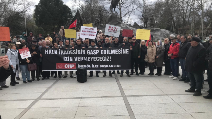 İnegöl CHP'den İmamoğlu'na Destek Eylemi
