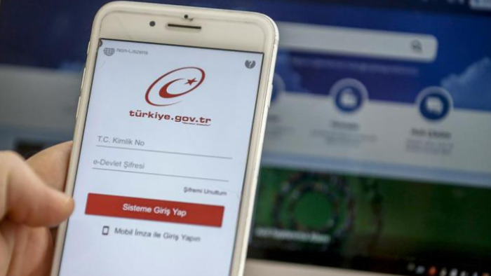 TÜRKSAT Kabuğuna Sığmıyor: e-Devlet İhraç Edilecek, Uçaklarda İnternet Başlıyor!