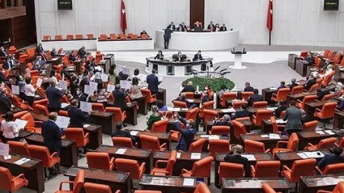 TBMM'de Sanayi ve Ticaret Düzenlemeleri İçeren Yasa Teklifi Kabul Edildi